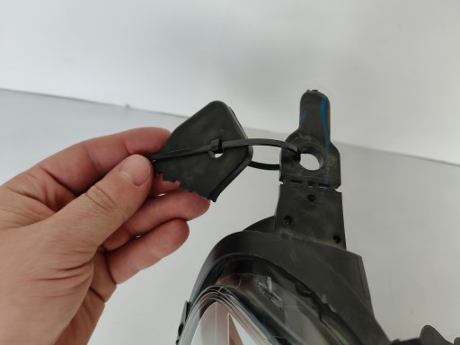 LAMPA FAR DESNA STRANA PEUGEOT EXPERT TRAVELLER 16- XENON