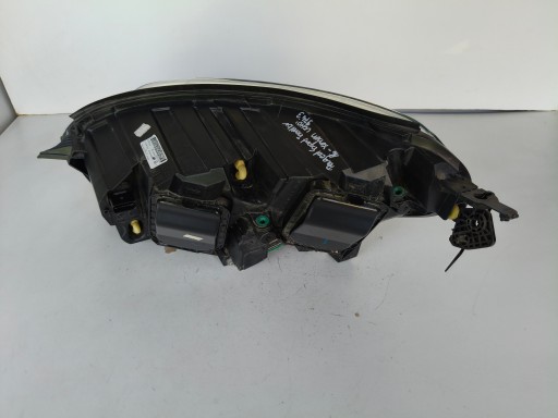 LAMPA FAR DESNA STRANA PEUGEOT EXPERT TRAVELLER 16- XENON