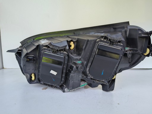 LAMPA FAR DESNA STRANA PEUGEOT EXPERT TRAVELLER 16- XENON