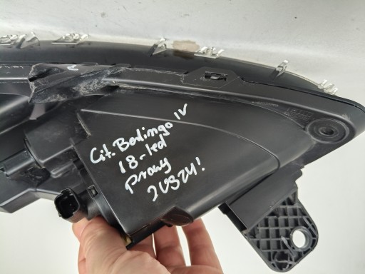 MAGLENKA DESNA STRANA CITROEN BERLINGO IV 18- LED