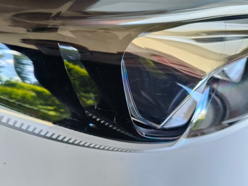 LAMPA FAR DESNA STRANA FORD FIESTA MK7 12- REDIZAJN LAMPA FAR DESNA STRANA FORD FIESTA MK7 12- REDIZAJN