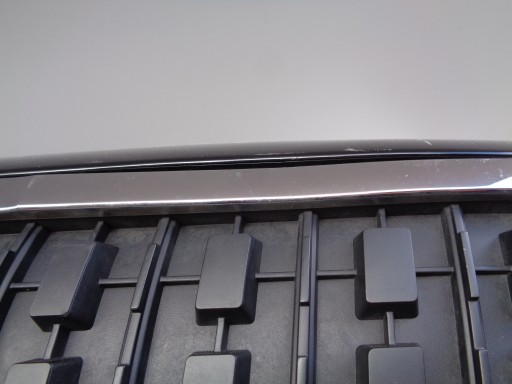 LAJSNA BRANIKA PREDNJA GORNJA MASKA PEUGEOT EXPERT TRAVELLER 16-