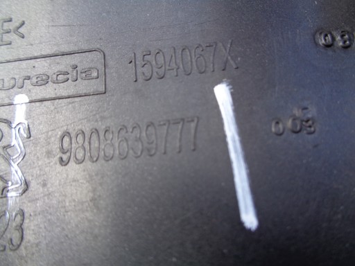 LAJSNA BRANIKA PREDNJA GORNJA MASKA PEUGEOT EXPERT TRAVELLER 16-