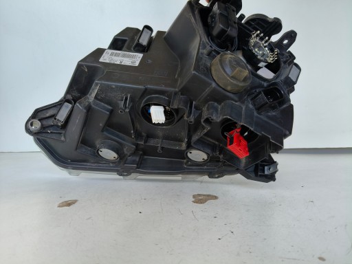 LAMPA FAR DESNA STRANA VW AMAROK 2H 2H0 16- REDIZAJN XENON LED LAMPA FAR DESNA STRANA VW AMAROK 2H 2H0 16- REDIZAJN XENON LED