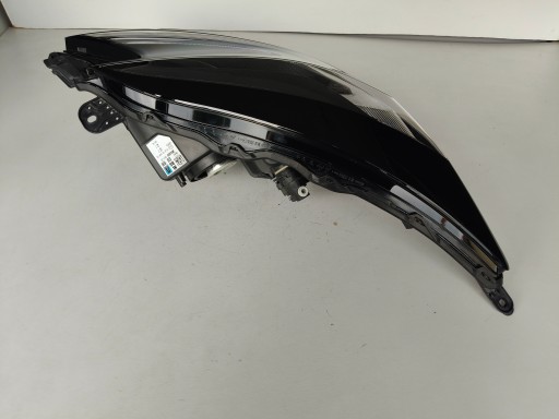 LAMPA FAR DESNA STRANA TOYOTA AYGO X 22-