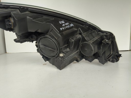 LAMPA FAR LIJEVA STRANA OPEL ZAFIRA C 12-16