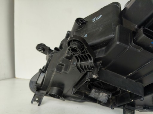 LAMPA FAR DESNA STRANA SEAT ATECA 575 16- FULL LED