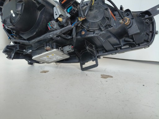 LAMPA FAR LIJEVA STRANA MITSUBISHI OUTLANDER 10-12 REDIZAJN XENON LAMPA FAR LIJEVA STRANA MITSUBISHI OUTLANDER 10-12 REDIZAJN XENON