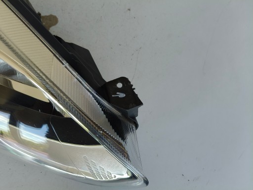 LAMPA FAR DESNA STRANA FORD FIESTA MK8 17- LAMPA FAR DESNA STRANA FORD FIESTA MK8 17-