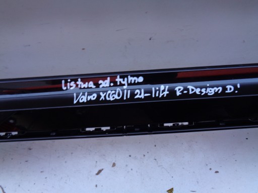 LAJSNA BRANIKA ZADNJA  SPOJLER VOLVO XC60 II 21- REDIZAJN R-DESIGN