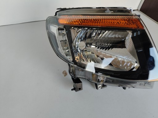 NOVO LAMPA FAR DESNA STRANA FORD RANGER 12- TAMNA NOVO LAMPA FAR DESNA STRANA FORD RANGER 12- TAMNA