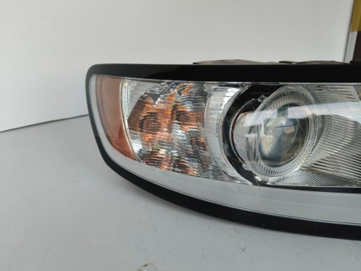 LAMPA FAR DESNA STRANA VOLVO V50 S40 07- REDIZAJN