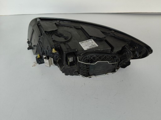 LAMPA FAR DESNA STRANA VOLVO V50 S40 07- REDIZAJN