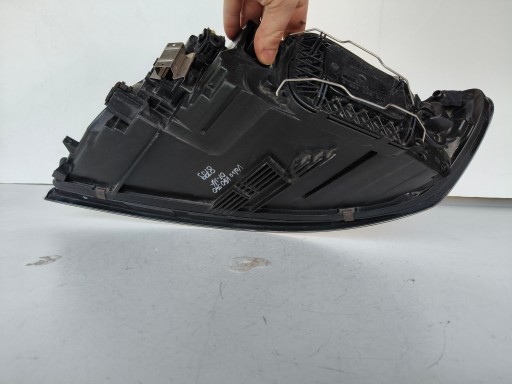 LAMPA FAR DESNA STRANA VOLVO V50 S40 07- REDIZAJN