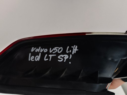 LAMPA FAR LIJEVA STRANA ZADNJA VOLVO V50 REDIZAJN LED