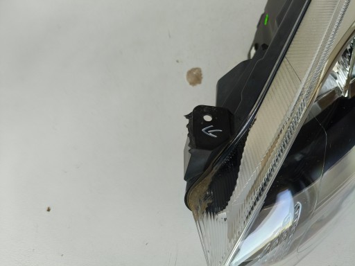 LAMPA FAR LIJEVA STRANA FORD FIESTA MK8 17- LAMPA FAR LIJEVA STRANA FORD FIESTA MK8 17-