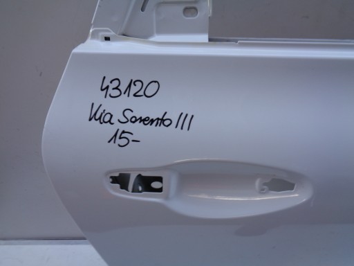 VRATA DESNA  ZADNJA KIA SORENTO III 15- NR 43120