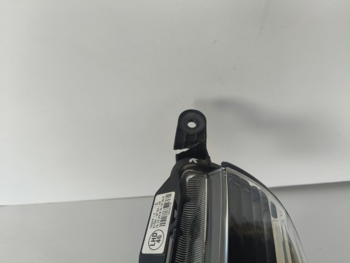 LAMPA FAR LIJEVA STRANA TOYOTA VERSO 13- REDIZAJN