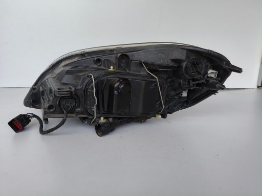 LAMPA FAR DESNA STRANA VOLVO XC60 08- XENON ZAKRETNI