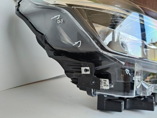 LAMPA FAR DESNA STRANA SUZUKI SX4 S-CROSS 22- FULL LED LAMPA FAR DESNA STRANA SUZUKI SX4 S-CROSS 22- FULL LED