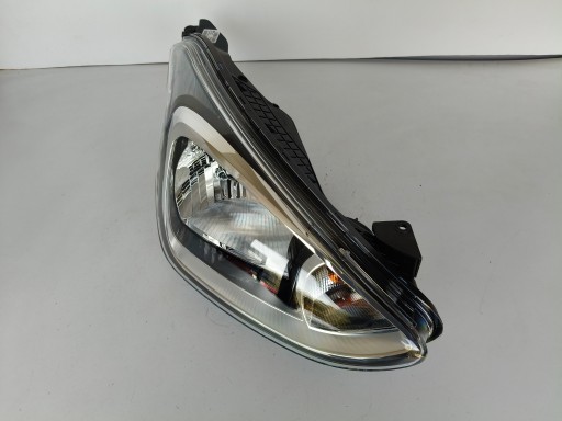 LAMPA FAR DESNA STRANA HYUNDAI I10 II 13- LAMPA FAR DESNA STRANA HYUNDAI I10 II 13-
