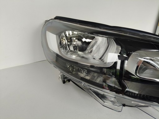 LAMPA FAR DESNA STRANA CITROEN JUMPY SPACETOURER 16- OPEL VIVARO C 19-