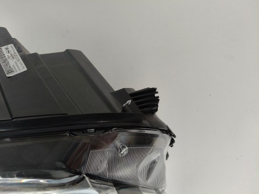 LAMPA FAR DESNA STRANA CITROEN JUMPY SPACETOURER 16- OPEL VIVARO C 19-