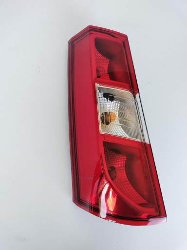 LAMPA FAR LIJEVA STRANA ZADNJA DACIA DOKKER 12-