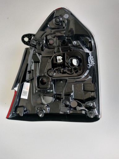 LAMPA FAR DESNA STRANA ZADNJA W GEPEKA SUBARU FORESTER V 19-