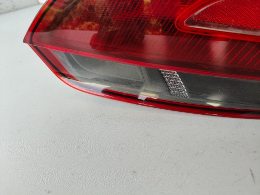 LAMPA FAR DESNA STRANA ZADNJA VW SCIROCCO 1K8 08-