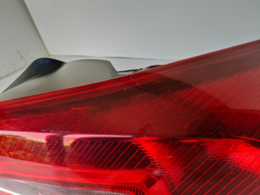 LAMPA FAR DESNA STRANA ZADNJA VW SCIROCCO 1K8 08-