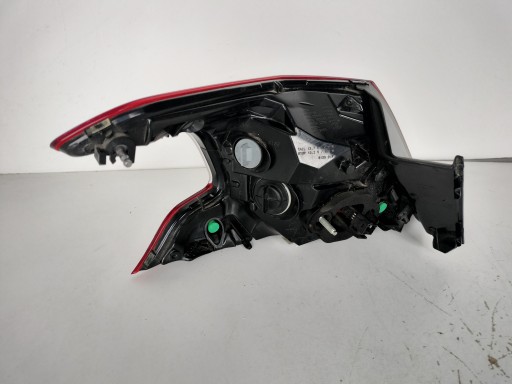 LAMPA FAR DESNA STRANA ZADNJA PEUGEOT 308 LED HATCHBACK (OBIČNI) 17- REDIZAJN