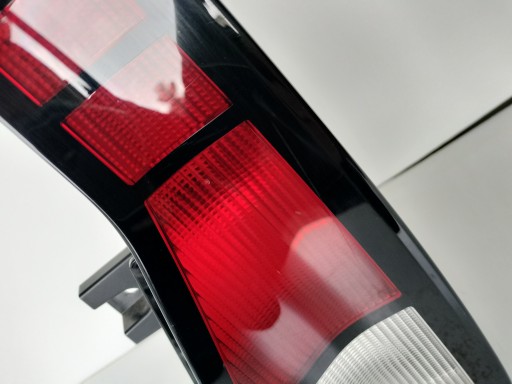 LAMPA FAR DESNA STRANA ZADNJA VW CADDY 2K7 20- LAMPA FAR DESNA STRANA ZADNJA VW CADDY 2K7 20-