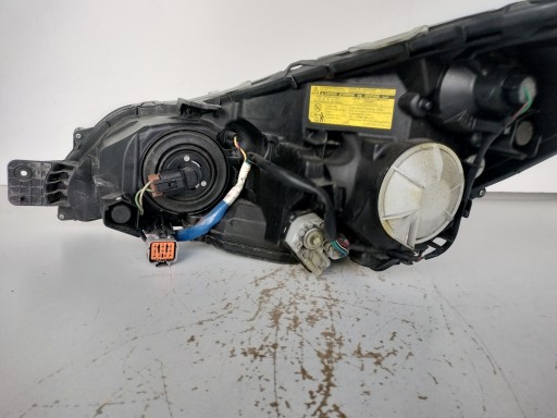 LAMPA FAR DESNA STRANA SUBARU LEGACY OUTBACK 09- XENON