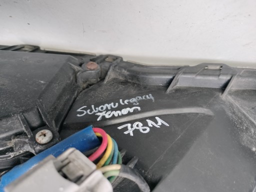 LAMPA FAR DESNA STRANA SUBARU LEGACY OUTBACK 09- XENON
