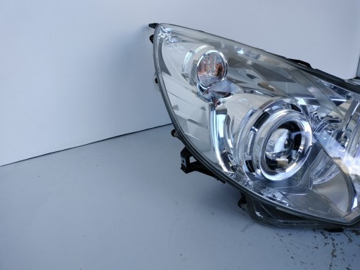 LAMPA FAR DESNA STRANA SUBARU LEGACY OUTBACK 09- XENON LAMPA FAR DESNA STRANA SUBARU LEGACY OUTBACK 09- XENON