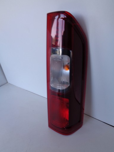 LAMPA FAR DESNA STRANA ZADNJA RENAULT TRAFIC OPEL VIVARO B 14-