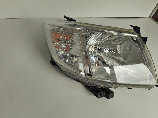 LAMPA FAR DESNA STRANA TOYOTA HILUX 12- REDIZAJN