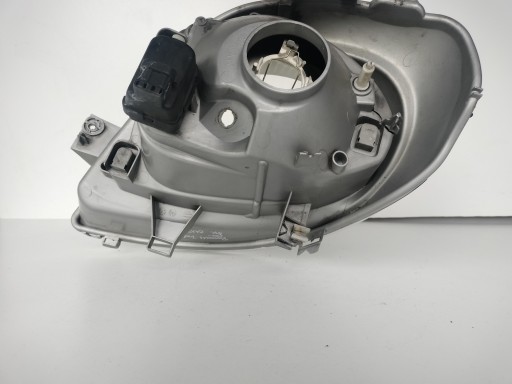 LAMPA FAR DESNA STRANA RENAULT TRAFIC OPEL VIVARO 00-07