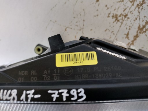 LAMPA FAR DESNA STRANA FORD FIESTA MK8 17- LAMPA FAR DESNA STRANA FORD FIESTA MK8 17-