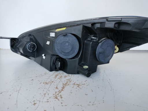 LAMPA FAR DESNA STRANA FORD FIESTA MK8 17- LAMPA FAR DESNA STRANA FORD FIESTA MK8 17-
