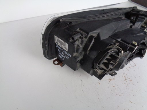 LAMPA FAR DESNA STRANA BMW 1 E81 E87 07-10 REDIZAJN LAMPA FAR DESNA STRANA BMW 1 E81 E87 07-10 REDIZAJN