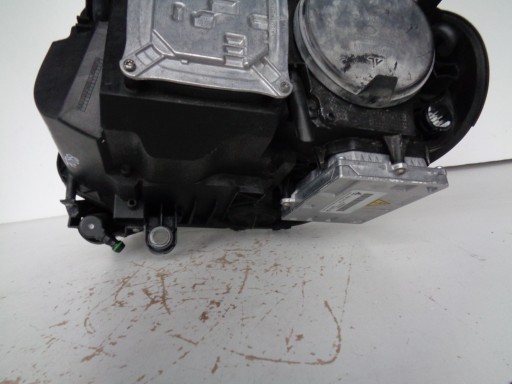 LAMPA FAR DESNA STRANA MASERATI QUATTROPORTE V XENON LED