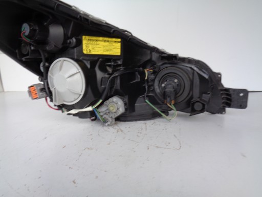 LAMPA FAR LIJEVA STRANA SUBARU LEGACY 09- XENON LAMPA FAR LIJEVA STRANA SUBARU LEGACY 09- XENON