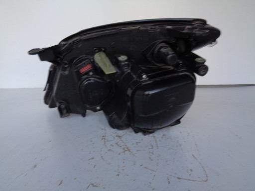 LAMPA FAR DESNA STRANA OPEL VECTRA C 02-05 XENON ZAKRETNI