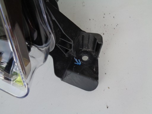 LAMPA FAR DESNA STRANA CITROEN DS3 16- REDIZAJN XENON LED