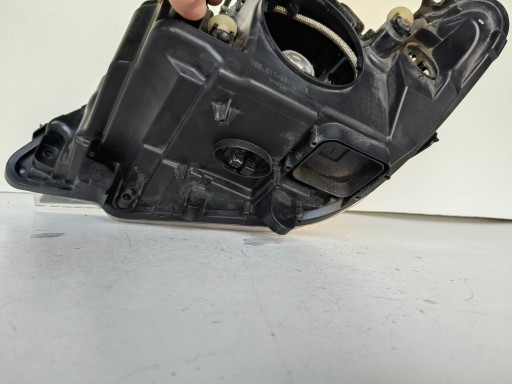 LAMPA FAR DESNA STRANA BMW Z4 E89 XENON LED NIJE ZAKRETNI LAMPA FAR DESNA STRANA BMW Z4 E89 XENON LED NIJE ZAKRETNI