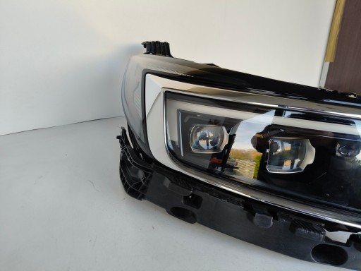 LAMPA FAR DESNA STRANA OPEL GRANDLAND X 21- REDIZAJN FULL LED INTELLI LUX LAMPA FAR DESNA STRANA OPEL GRANDLAND X 21- REDIZAJN FULL LED INTELLI LUX