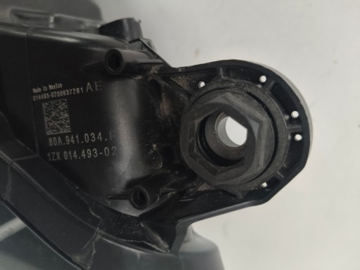 LAMPA FAR DESNA STRANA AUDI Q5 II 80A 20- REDIZAJN FULL LED