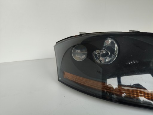 LAMPA FAR DESNA STRANA AUDI TT 8N 8N0 98- XENON